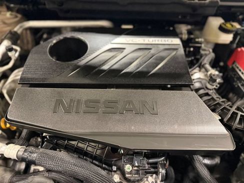 Used 2024 Nissan Rogue Platinum w/ Platinum Premium Package AWD/4WD image 40