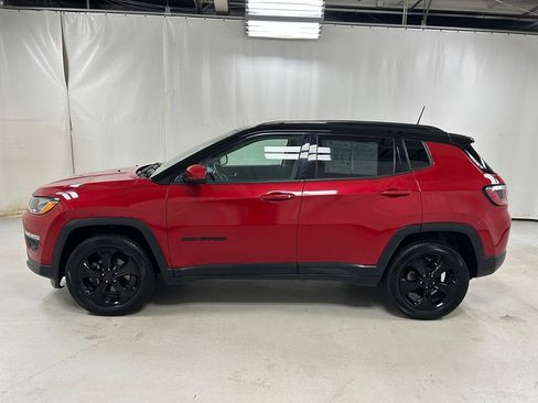 Used 2019 Jeep Compass Latitude AWD/4WD image 8