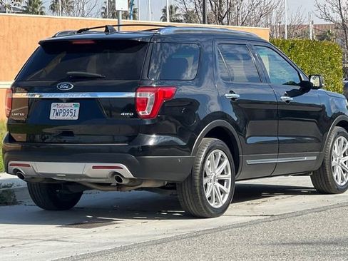 Used 2017 Ford Explorer Limited w/ Equipment Group 301A image 4