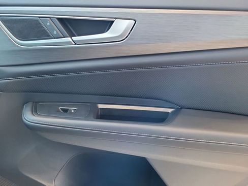 New 2026 Volkswagen Atlas Cross Sport SE image 18