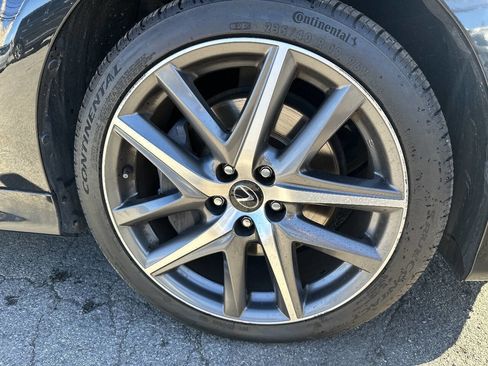 Used 2018 Lexus GS 350 F Sport image 17