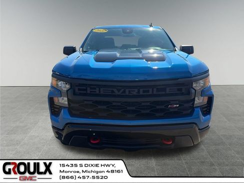 Used 2022 Chevrolet Silverado 1500 Custom Trail Boss w/ LPO, Dark Essentials Package AWD/4WD image 9