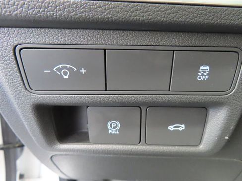 Used 2025 Hyundai Sonata SEL FWD image 16