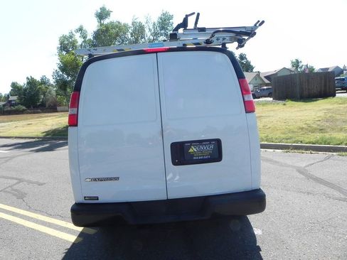 Used 2021 Chevrolet Express 2500 w/ Enhanced Convenience Package image 7