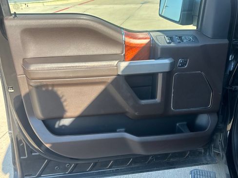Used 2020 Ford F150 King Ranch w/ Equipment Group 601A Luxury AWD/4WD image 31