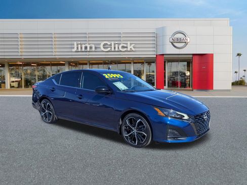 Certified 2023 Nissan Altima 2.5 SR image 1