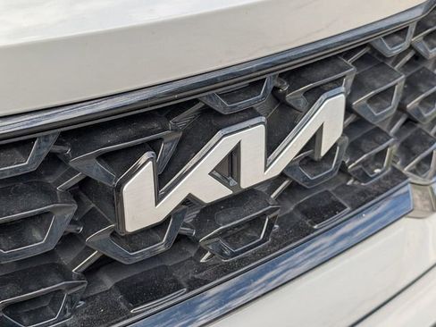 Used 2023 Kia Sorento SX image 21