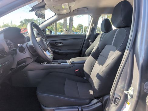 Used 2024 Nissan Sentra SV image 16