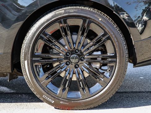 Used 2023 Land Rover Range Rover SE image 8