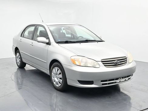 Used 2003 Toyota Corolla LE FWD image 2