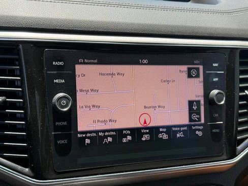 Used 2018 Volkswagen Atlas SEL Premium AWD/4WD image 13