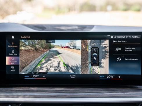 Used 2023 BMW X7 xDrive40i w/ Parking Assistance Package image 35