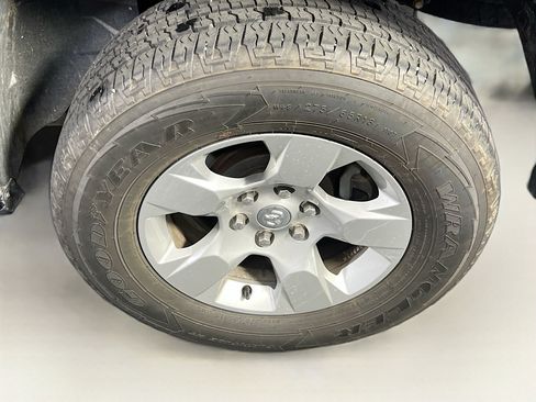 Used 2024 RAM 1500 Big Horn AWD/4WD image 28