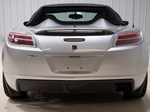 Used 2008 Saturn Sky w/ Premium Trim Package RWD image 6