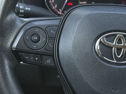 Used 2024 Toyota RAV4 XLE FWD image 15