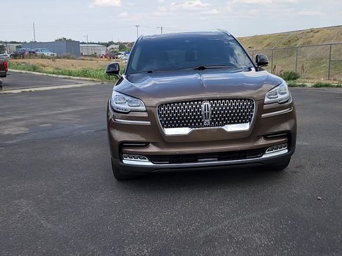 Used 2022 Lincoln Aviator Reserve w/ Equipment Group 201A RWD image 4