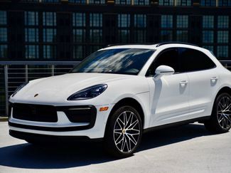 New 2025 Porsche Macan image 1