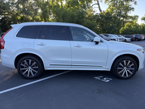 Used 2025 Volvo XC90 B5 Core AWD/4WD image 11