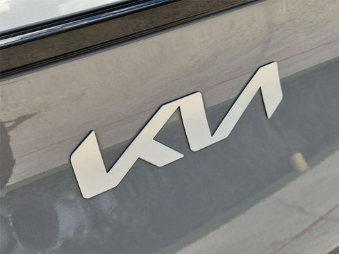 Used 2023 Kia Sportage X-Line w/ X-Line Premium Package AWD/4WD image 31