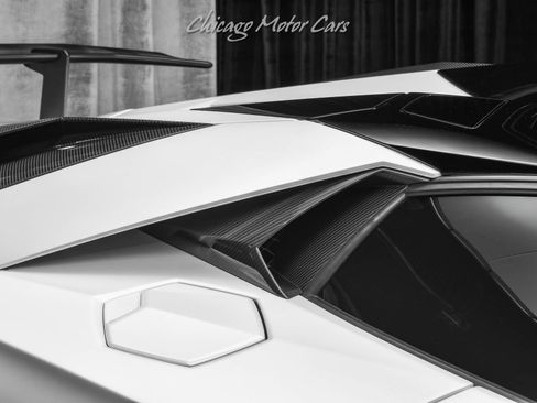 Used 2016 Lamborghini Aventador LP 750-4 Superveloce AWD/4WD image 55