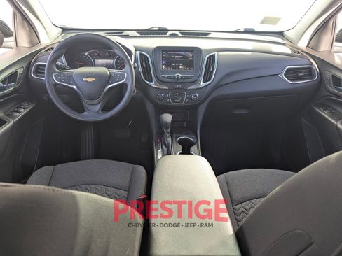 Used 2022 Chevrolet Equinox LT image 25