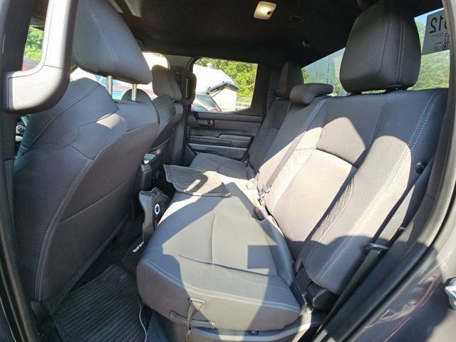 Used 2025 Toyota Tacoma SR5 AWD/4WD image 12