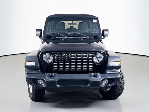 Used 2019 Jeep Wrangler Unlimited Sport S image 2