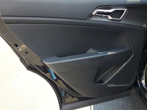 New 2026 Kia Sportage LX image 22