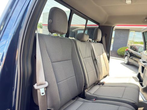 Used 2019 Ford F150 XLT w/ Equipment Group 302A Luxury AWD/4WD image 37