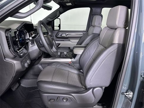 New 2026 Chevrolet Silverado 2500 ZR2 image 19