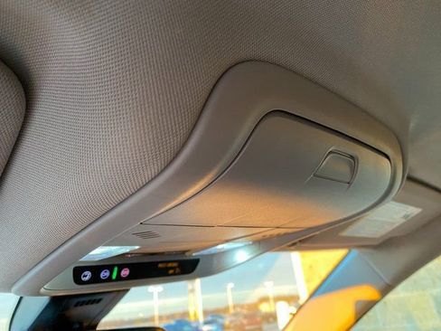 Used 2024 Chevrolet Equinox LT image 24