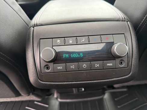 Used 2017 Chevrolet Traverse LT FWD image 28
