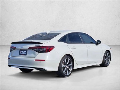 Used 2025 Honda Civic Sport Touring image 5