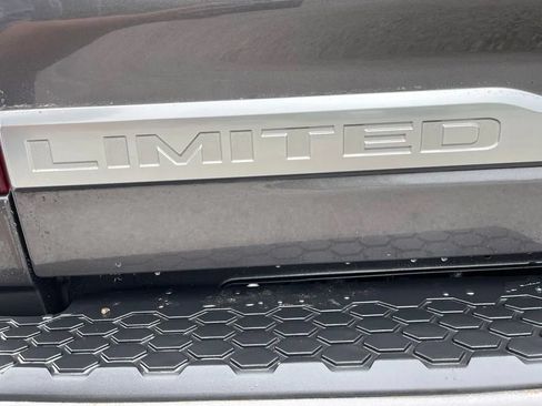 Used 2018 RAM 1500 Limited AWD/4WD image 12