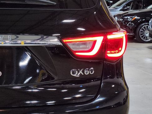 Used 2018 INFINITI QX60 FWD image 23