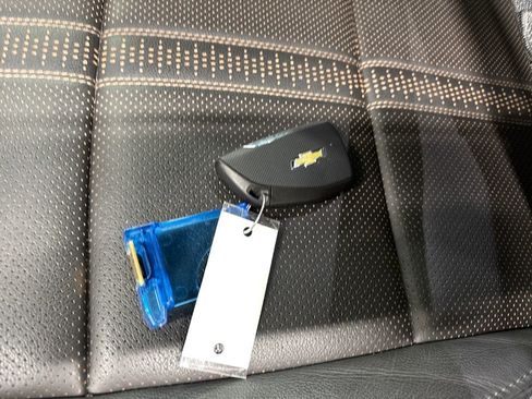 Used 2025 Chevrolet Silverado 1500 High Country image 30