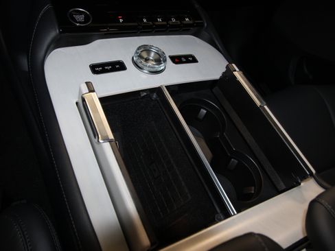 New 2026 Lincoln Navigator Reserve AWD/4WD image 15