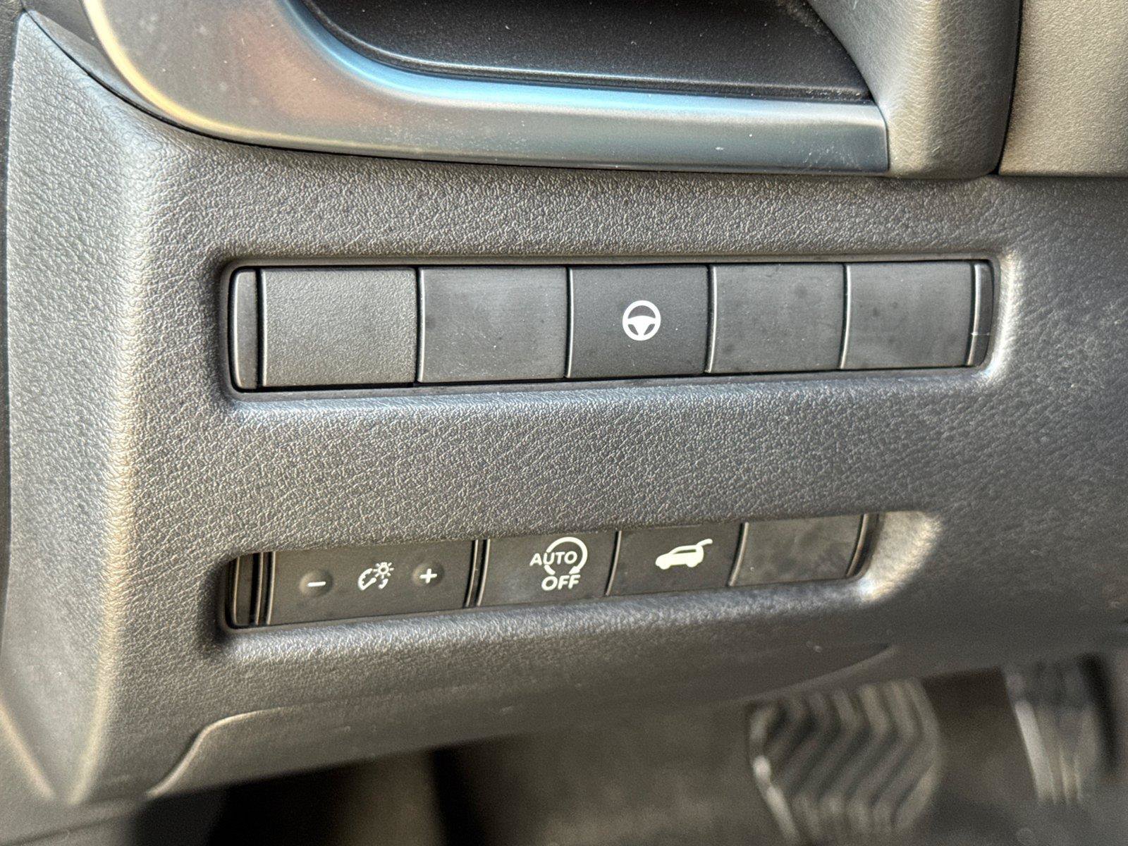 Used 2023 Nissan Rogue SV w/ SV Premium B Package AWD/4WD image 28