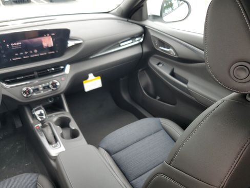 New 2026 Buick Envista Sport Touring w/ Convenience I Package FWD image 17