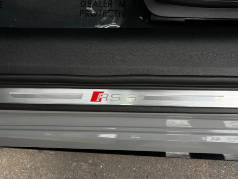 Used 2025 Audi RS 6 performance image 62