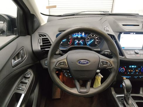 Used 2018 Ford Escape SE w/ SE Sync 3 Package AWD/4WD image 22
