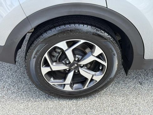 Used 2022 Kia Sportage LX FWD image 17