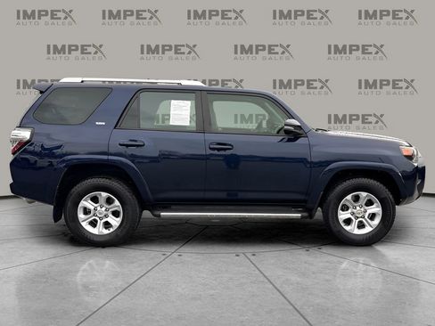 Used 2016 Toyota 4Runner SR5 Premium image 6