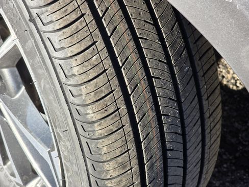 Used 2024 Kia Forte LXS image 23