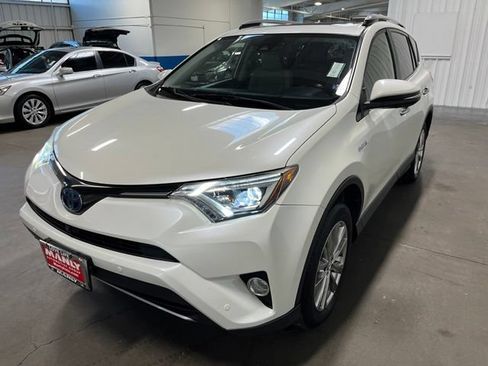 Used 2018 Toyota RAV4 Limited w/ Advanced Technology Package AWD/4WD image 7
