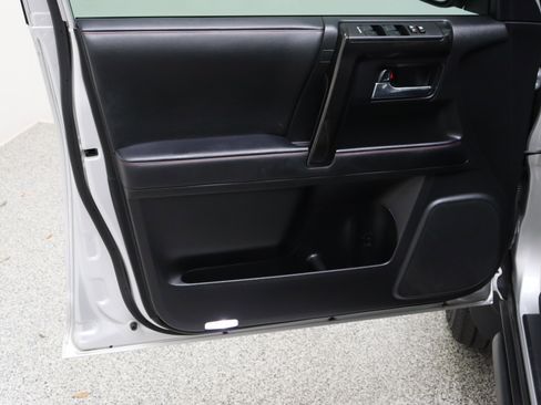 Certified 2024 Toyota 4Runner TRD Off-Road Premium w/ Off Road Premium Plus Package AWD/4WD image 12