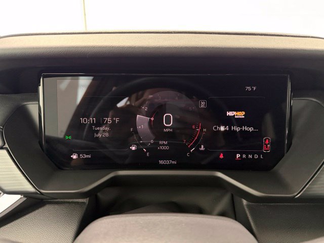 Used 2026 GMC Acadia Elevation w/ Elevation Premium Package FWD image 15