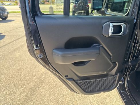 New 2026 Jeep Wrangler Unlimited Sport AWD/4WD image 22