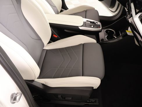 New 2026 BMW X1 M35i w/ Technology Package AWD/4WD image 13