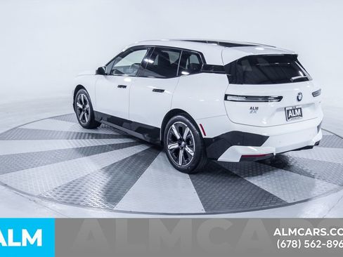 Used 2023 BMW iX xDrive50 w/ Premium Package AWD/4WD image 7